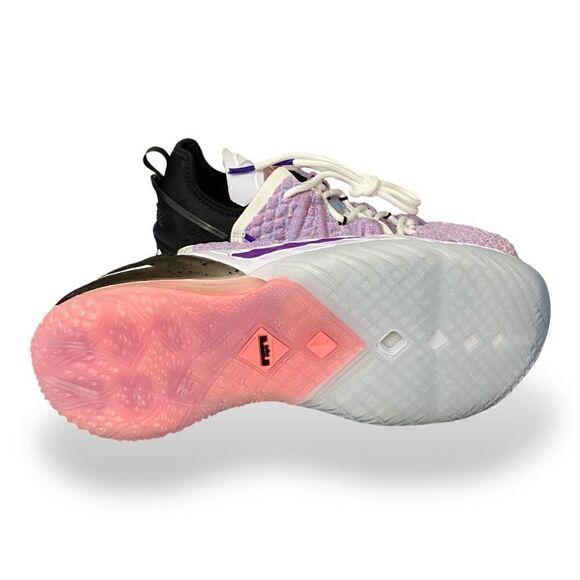 Nike GS LeBron XVIII 18 Graffiti Basketball Shoes CW2760-900 size 5.5Y/7 Womens - Picture 5 of 6